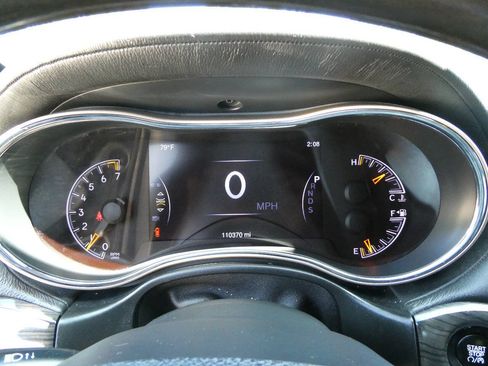 Used 2014 Jeep Grand Cherokee Overland AWD/4WD image 15