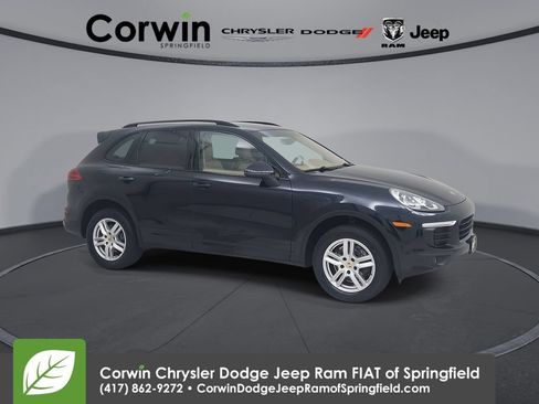Used 2016 Porsche Cayenne AWD/4WD image 1