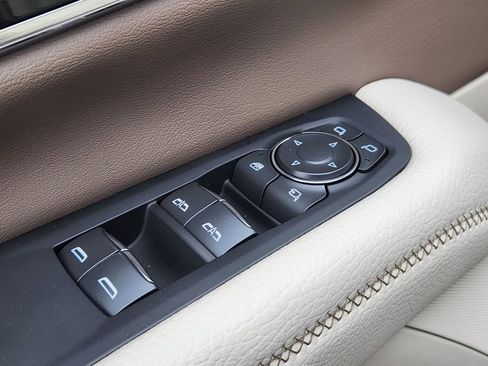 New 2026 GMC Yukon Denali AWD/4WD image 13