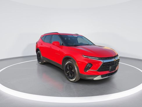 Certified 2023 Chevrolet Blazer LT w/ Convenience Package image 2