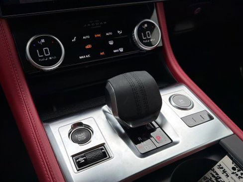 Used 2026 Jaguar F-PACE R-Dynamic S AWD/4WD image 14