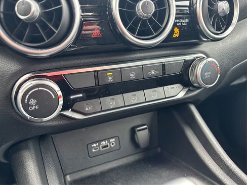 Used 2022 Nissan Sentra SV w/ Trunk Package image 27