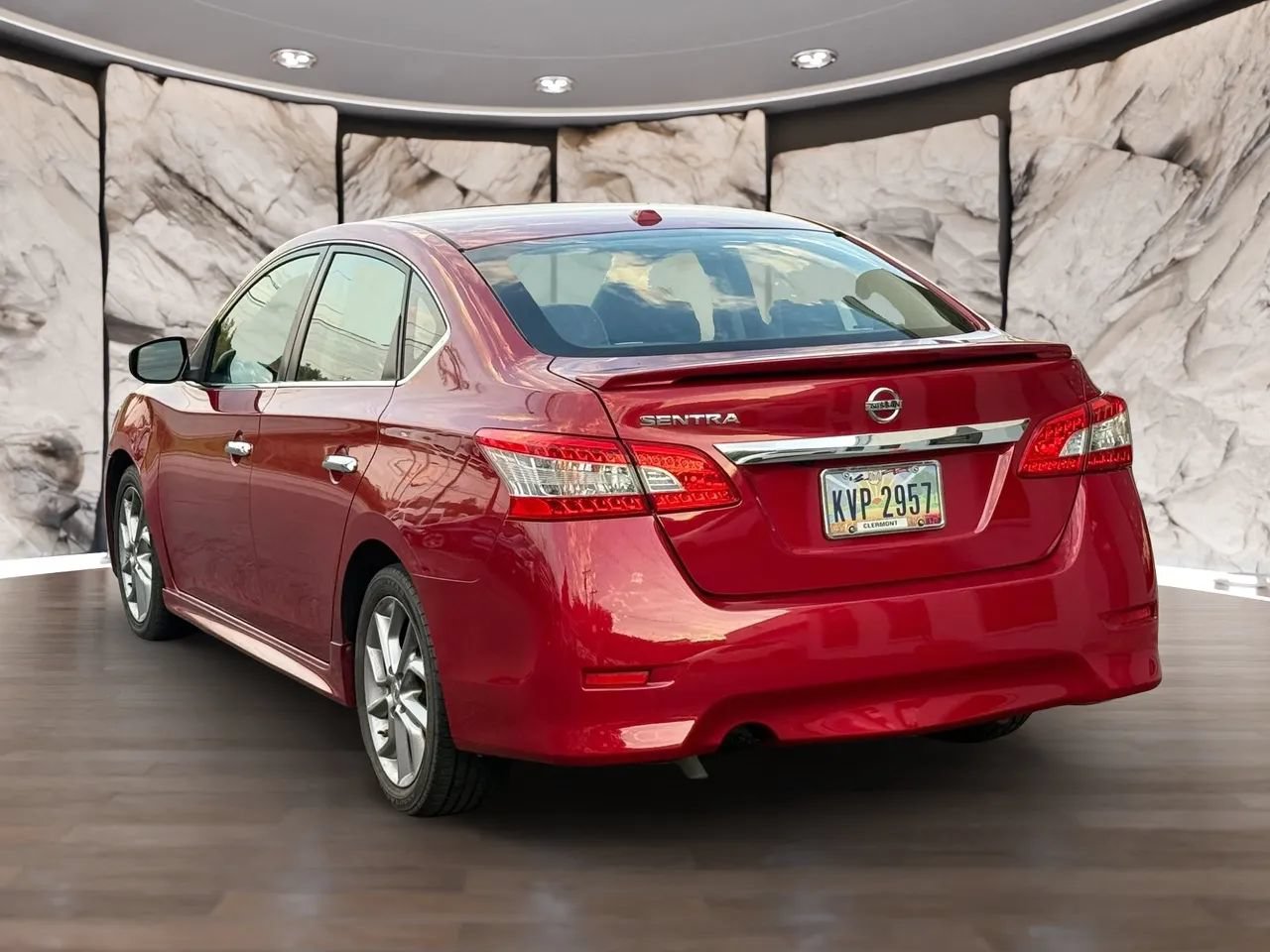 Used 2013 Nissan Sentra SR w/ Premium Pkg FWD image 5