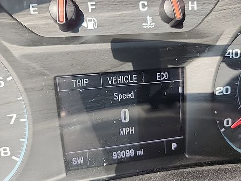 Certified 2018 Chevrolet Equinox LT AWD/4WD image 16
