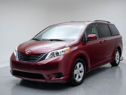 Used 2014 Toyota Sienna LE