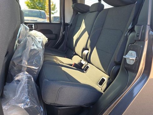 New 2026 Jeep Gladiator Sport image 19