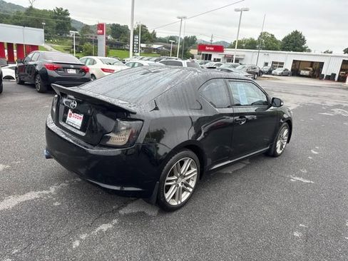 Used 2011 Scion tC FWD image 8
