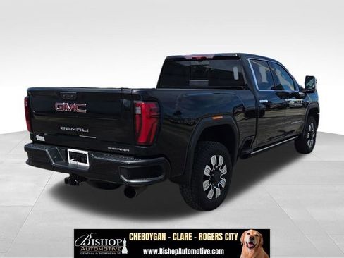 Used 2024 GMC Sierra 2500 Denali w/ Denali Reserve Package AWD/4WD image 16