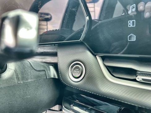 Certified 2025 Chevrolet Equinox LT image 16