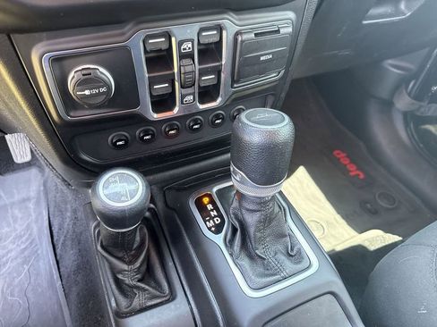 Used 2020 Jeep Gladiator Sport w/ Quick Order Package 24S AWD/4WD image 26