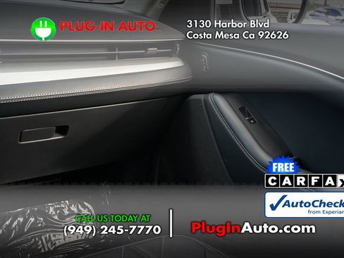 Used 2022 Ford Mustang Mach-E Select image 16