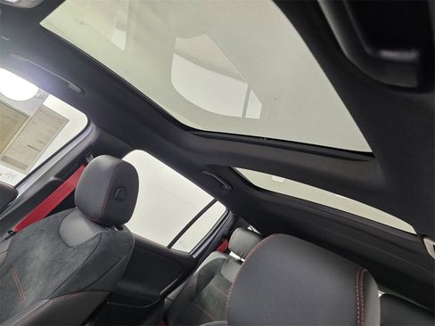 New 2026 Mercedes-Benz GLB 35 AMG 4MATIC image 9