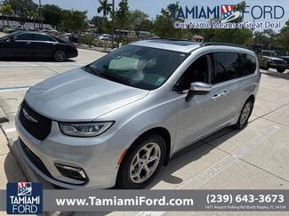 Used 2023 Chrysler Pacifica Limited w/ Uconnect Theater Family Group FWD video 1