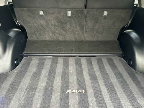 Used 2018 Toyota RAV4 LE Plus image 12