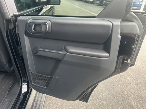 Used 2025 Ford Bronco Outer Banks w/ Sasquatch Package image 13