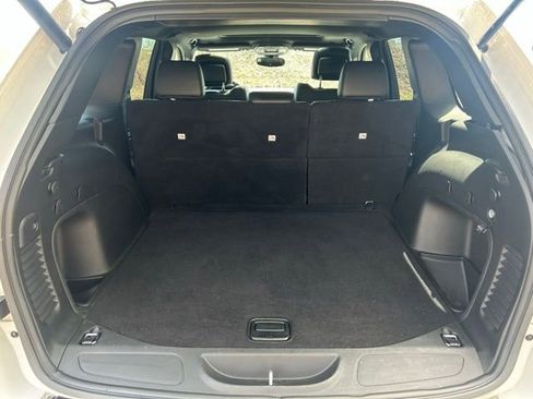 Used 2022 Jeep Grand Cherokee Limited AWD/4WD image 28