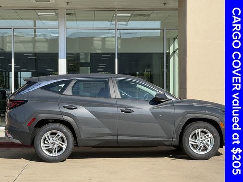 New 2026 Hyundai Tucson SE image 3