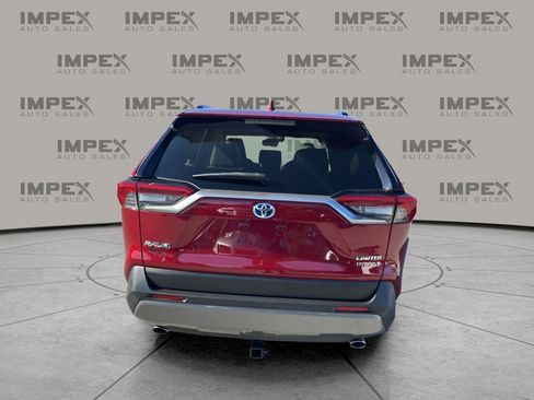 Used 2019 Toyota RAV4 Limited w/ Carpet Mat Package image 4