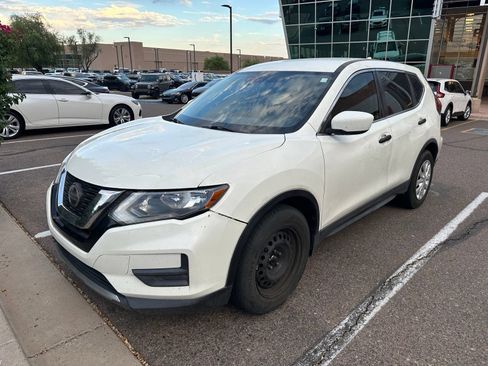 Used 2020 Nissan Rogue S FWD image 6