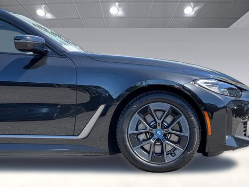 Certified 2023 BMW i4 eDrive40 w/ Premium Package RWD image 34