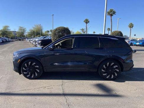 Used 2024 Lincoln Nautilus Black Label w/ Jet Appearance Package (87T) image 4