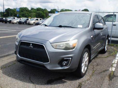 Used 2015 Mitsubishi Outlander Sport ES FWD image 1