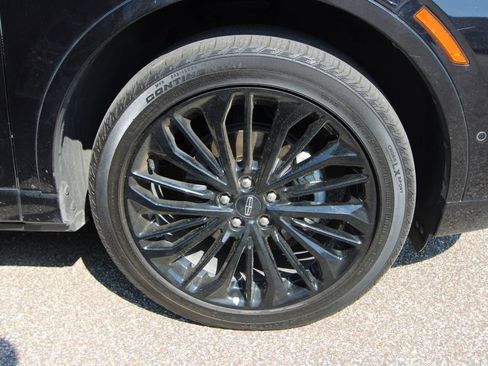 Used 2024 Lincoln Corsair Reserve w/ Equipment Group 202A AWD/4WD image 18