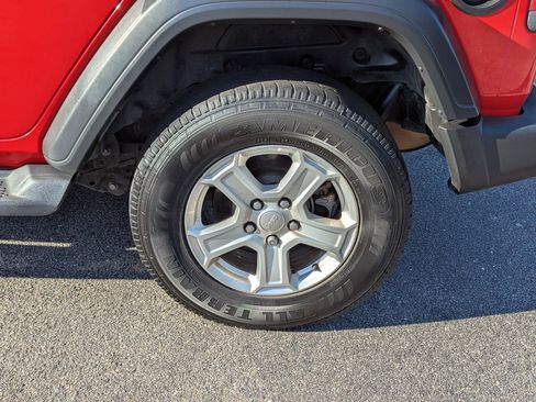 Used 2018 Jeep Wrangler Unlimited Sport S image 27