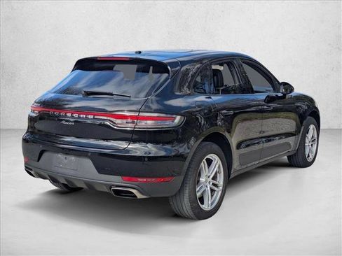 Used 2021 Porsche Macan image 3