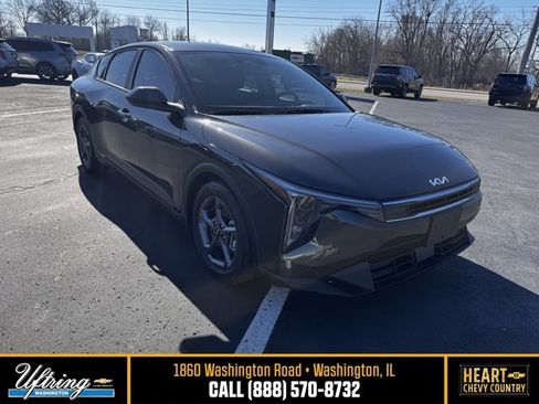 Used 2025 Kia K4 LXS image 1