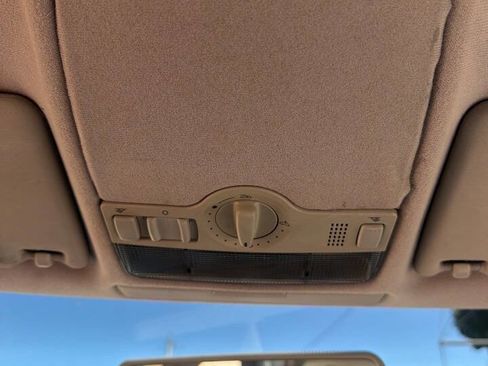 Used 2005 Volkswagen Jetta GLS image 23