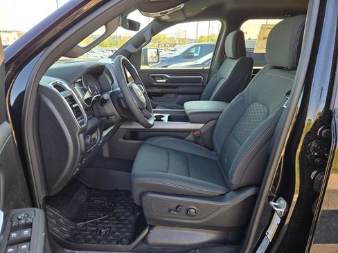 New 2026 RAM 1500 Big Horn AWD/4WD image 13