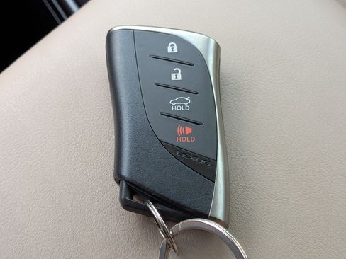 Used 2020 Lexus ES 350 w/ Accessory Package FWD image 35