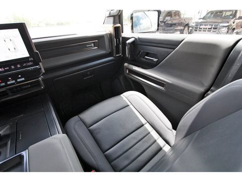 Used 2024 GMC Hummer EV 3X AWD/4WD image 13