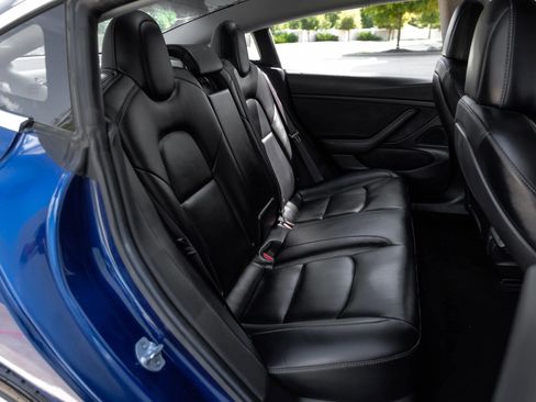 Used 2018 Tesla Model 3 Long Range image 33