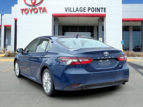Used 2024 Toyota Camry LE image 4