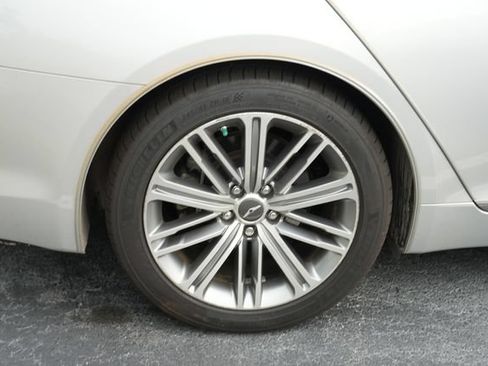 Used 2018 Genesis G80 3.8 w/ Option Group 02 RWD image 7