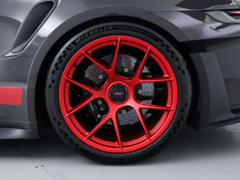 Used 2025 Porsche 911 GT3 RS RWD image 38