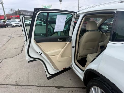 Used 2016 Volkswagen Tiguan SE image 34