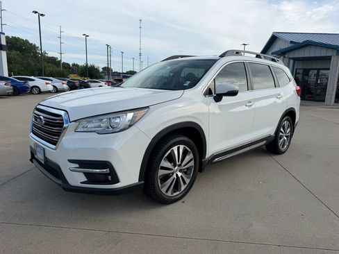 Used 2020 Subaru Ascent Limited w/ Technology Package AWD/4WD image 4