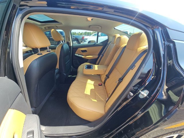 Used 2025 Nissan Sentra SV w/ SV Premium Package FWD image 3