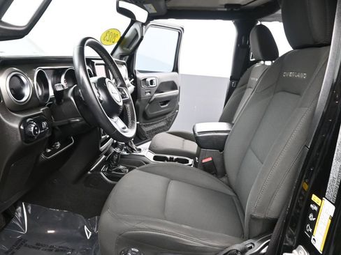 Used 2023 Jeep Gladiator Overland image 16