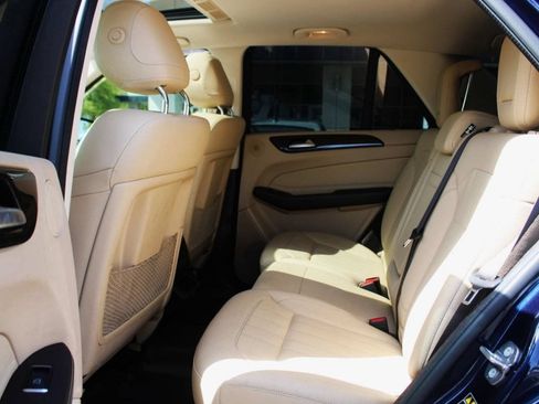 Used 2018 Mercedes-Benz GLE 350 4MATIC image 15