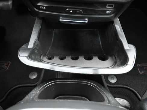 Used 2020 Chrysler Pacifica Touring-L image 26