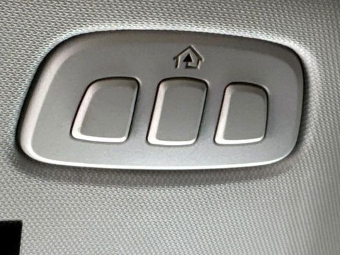 Used 2025 Ford Escape Platinum image 27