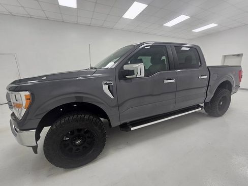Used 2023 Ford F150 XLT w/ XTR Package image 5