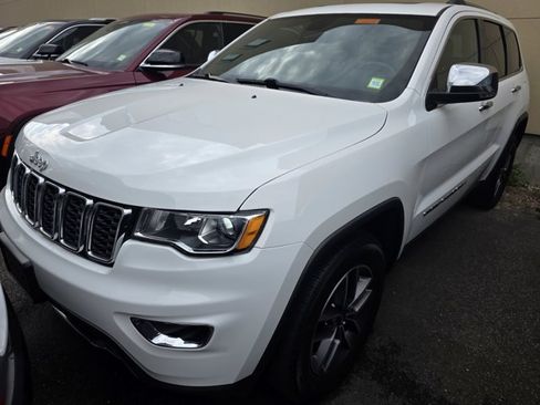 Used 2022 Jeep Grand Cherokee Limited AWD/4WD image 2