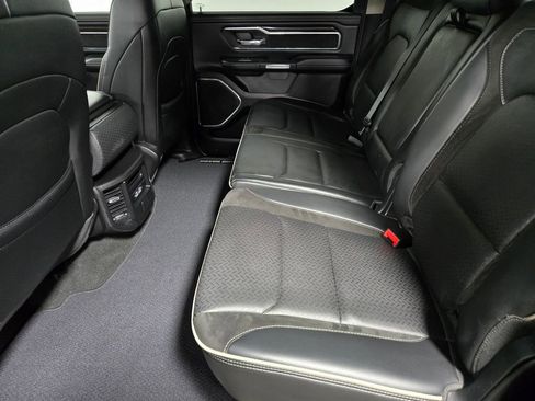 Used 2022 RAM 1500 Laramie AWD/4WD image 33