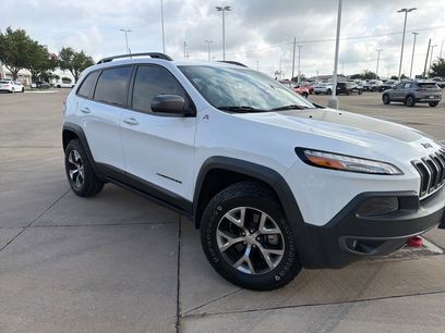 Used 2016 Jeep Cherokee Trailhawk w/ Comfort/Convenience Group