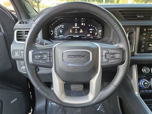 Used 2023 GMC Yukon Denali image 27